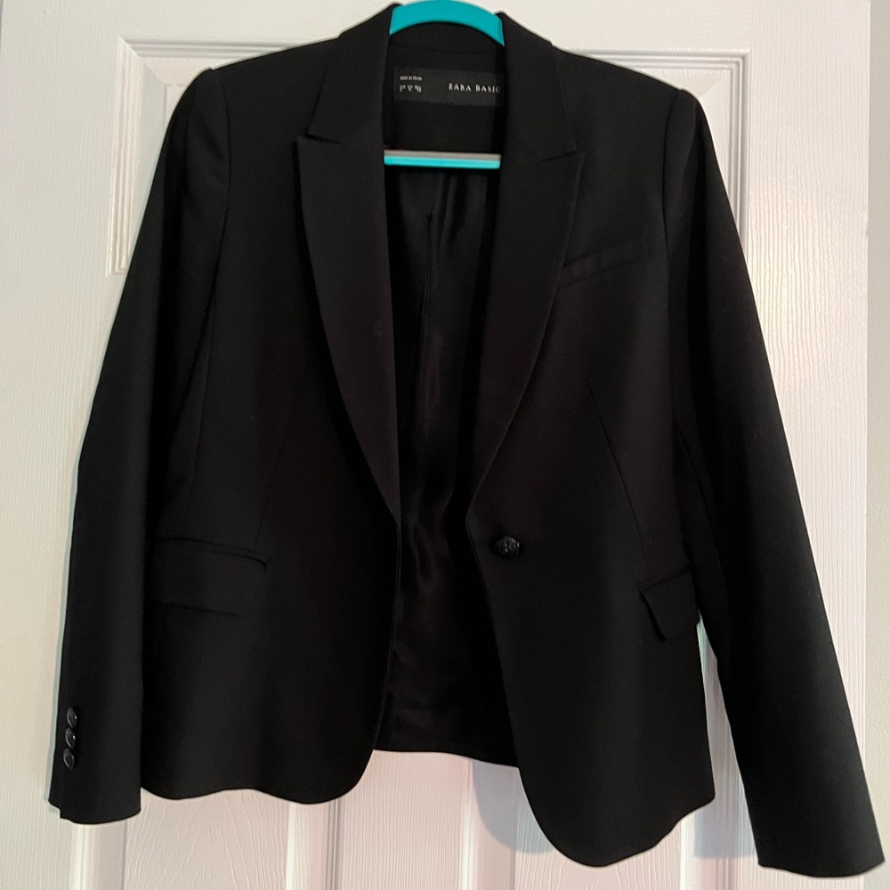 Zara Basic. Black Blazer Jacket